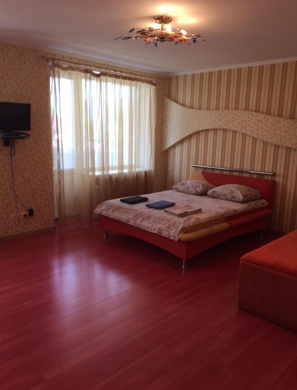 Red Apartment 2019 Very Centre Cherson Exteriör bild